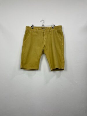 Pantalón Corto Tridagna Mostaza 44