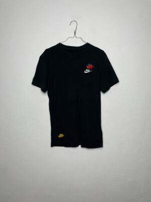 Camiseta Nike Bugged Swoosh S