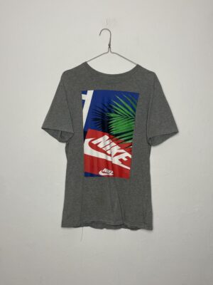 Camiseta Nike Real Box Logo S