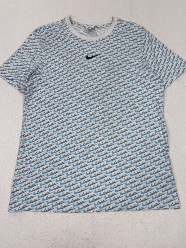 Camiseta Nike Swoosh Rain L