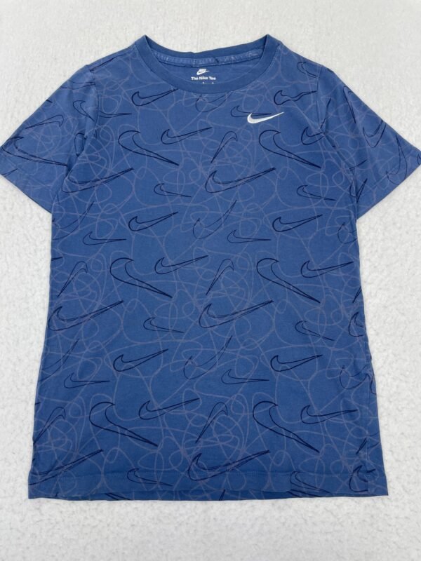 Camiseta Nike Doodle Swoosh S