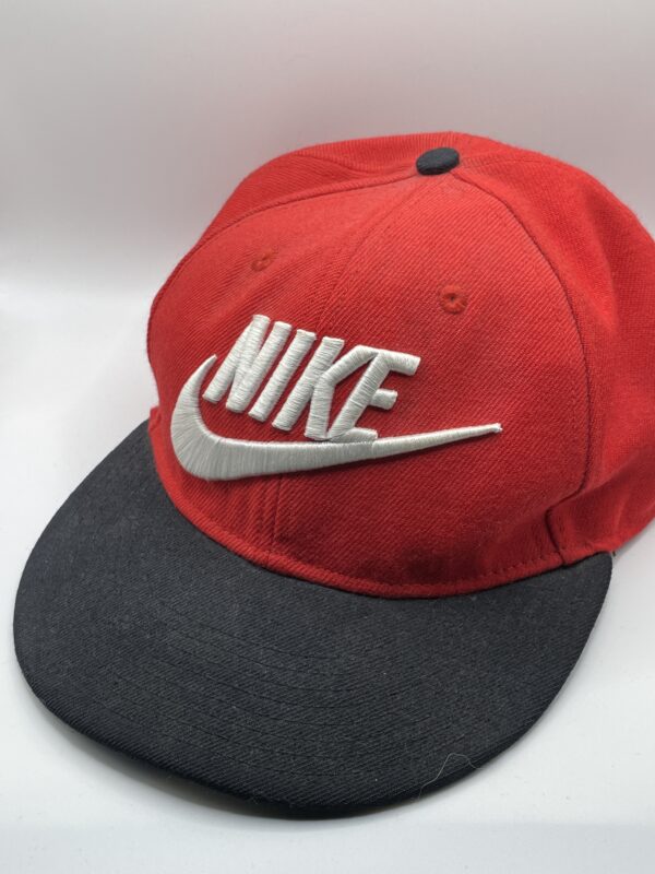 Gorra Snapback Nike True Red