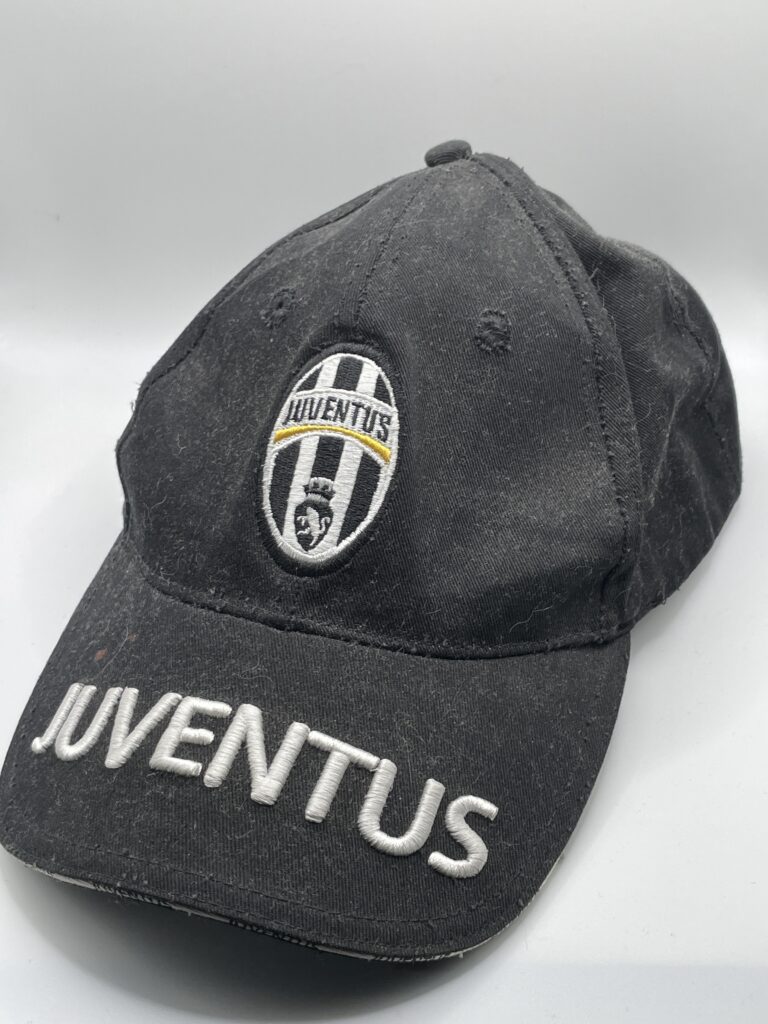 Gorra Strapback Juventus Black