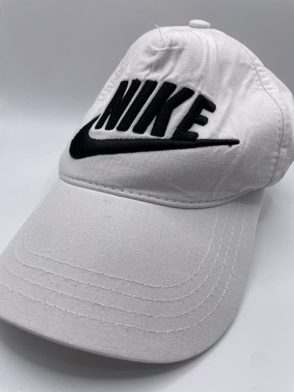 Gorra Velcro Nike Basic White