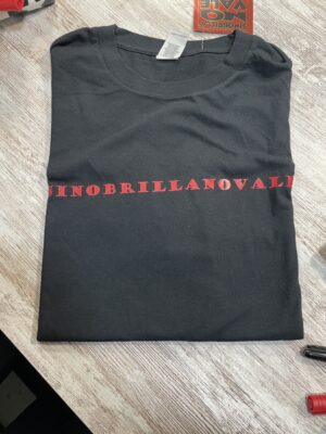 Camiseta SNBNV Letras Rojas